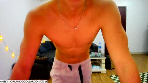 Snapshot of orlando__bloom chatting on December 14, 2024, 10:34 am Fansly and Instagram - online show from December 14, 2024, 10:34 am