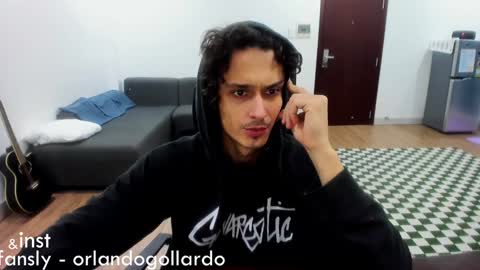 Snapshot of orlando__bloom chatting on January 14, 2025, 2:00 pm Fansly and Instagram - online show from January 14, 2025, 2:00 pm