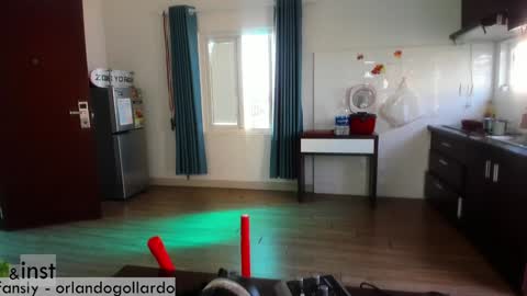 Snapshot of orlando__bloom chatting on February 2, 2025, 7:41 am Fansly and Instagram - online show from February 2, 2025, 7:41 am