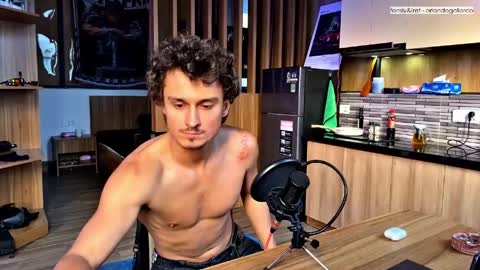 Fansly and Instagram -  online show from April 10, 2026, 10:31 am