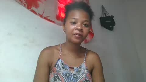 ornellahhh online show from November 4, 2025, 10:47 am