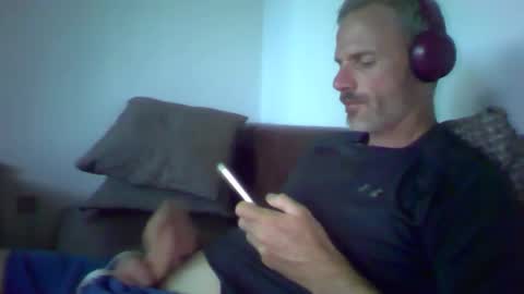 orwel09 online show from April 19, 2026, 3:11 pm