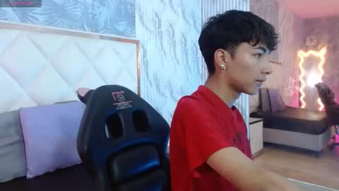 Snapshot of osamu_tay chatting on January 15, 2026, 3:16 pm osamu_tay online show from January 15, 2026, 3:16 pm