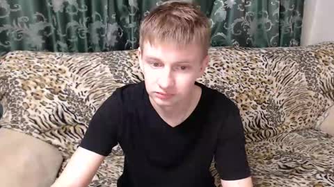 Oscar online show from February 28, 2025, 9:44 pm