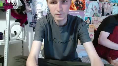 Snapshot of oscar_wildy chatting on July 25, 2026, 7:44 pm Oscar online show from July 25, 2026, 7:44 pm