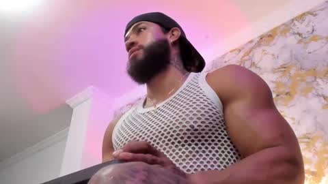 Snapshot of osher_cox chatting on February 25, 2025, 2:14 am osher_cox online show from February 25, 2025, 2:14 am