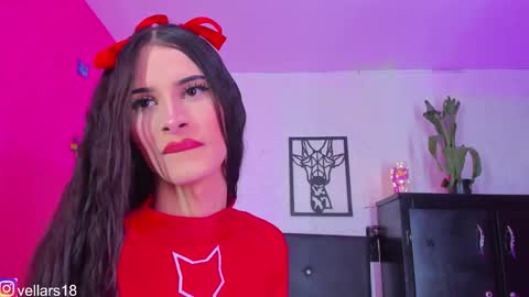 vella online show from November 11, 2025, 8:20 pm