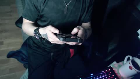 osirisbad online show from March 8, 2025, 12:00 am