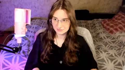 Snapshot of oskar_fucker chatting on August 6, 2026, 10:55 pm Leliana online show from August 6, 2026, 10:55 pm