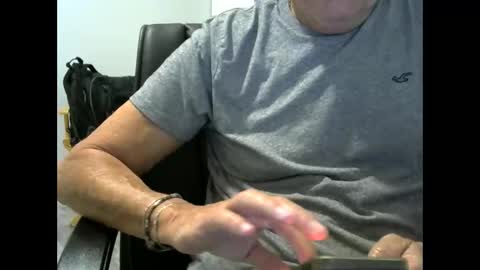 Ossi online show from December 4, 2025, 11:35 pm