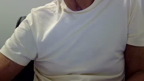 Ossi online show from June 2, 2026, 1:51 am