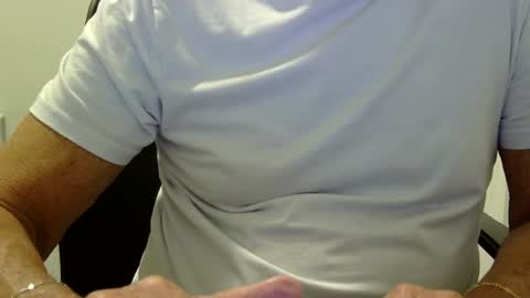 Snapshot of ossibottom chatting on July 10, 2026, 1:54 am Ossi online show from July 10, 2026, 1:54 am