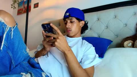 ostin 18hot online show from March 28, 2026, 6:35 am