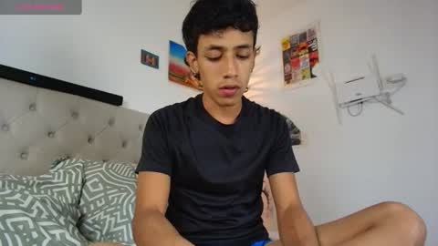 Snapshot of ostin_18hot chatting on July 17, 2026, 12:17 am ostin 18hot online show from July 17, 2026, 12:17 am