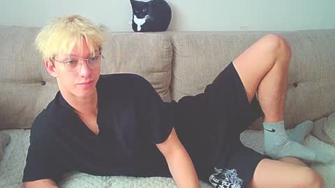 Ostin online show from December 15, 2024, 8:19 am