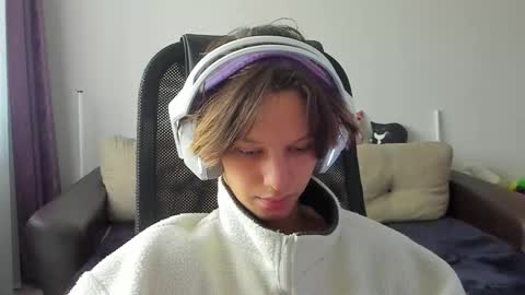 Ostin online show from November 6, 2025, 8:15 am