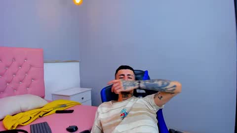 Ostin baby online show from December 10, 2024, 2:06 pm