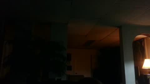 Snapshot of ouiostie chatting on December 6, 2024, 11:44 am Vraiment la online show from December 6, 2024, 11:44 am