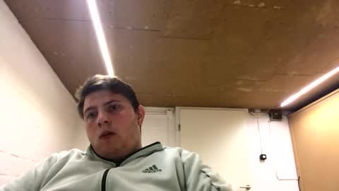 outflayd online show from December 18, 2025, 3:07 pm