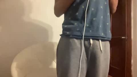 outofhisleague_ online show from April 5, 2026, 2:31 am