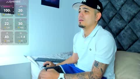 O W E N - S T O N E online show from November 22, 2025, 12:26 pm