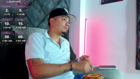 O W E N - S T O N E online show from November 29, 2025, 12:19 pm