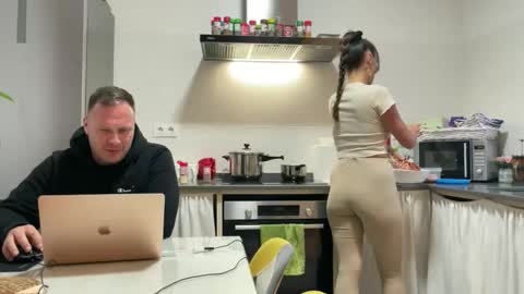 Snapshot of owlyfuns chatting on March 21, 2026, 6:33 pm owlyfuns online show from March 21, 2026, 6:33 pm