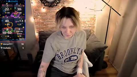 Snapshot of ozalin_green chatting on February 16, 2025, 11:38 am ozalin_green online show from February 16, 2025, 11:38 am