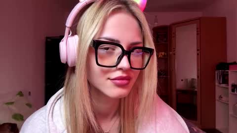 Eva online show from March 21, 2026, 10:31 am