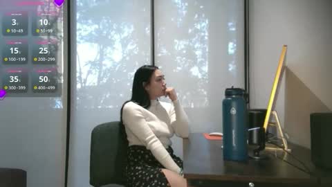 ozhmara online show from December 1, 2025, 1:49 pm