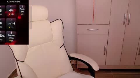 Jane online show from March 10, 2025, 7:07 pm