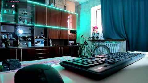 Ella online show from February 16, 2025, 11:16 am