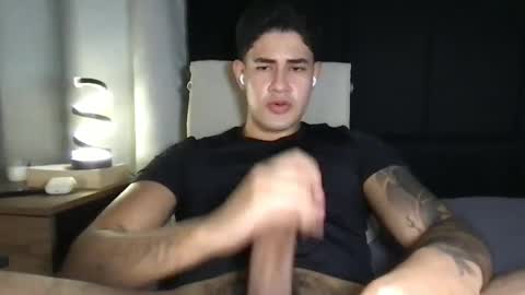 Javi    online show from September 10, 2025, 10:32 pm