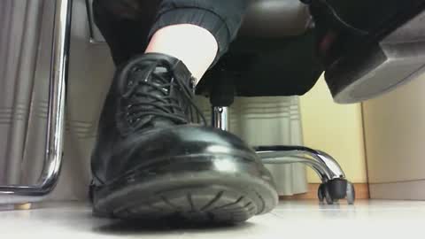 Snapshot of pablomenesssl chatting on January 24, 2025, 12:09 am Pablo Meness online show from January 24, 2025, 12:09 am