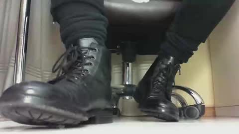 Snapshot of pablomenesssl chatting on February 1, 2025, 1:02 am Pablo Meness online show from February 1, 2025, 1:02 am