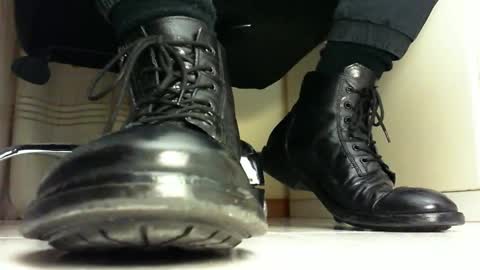 Snapshot of pablomenesssl chatting on February 20, 2025, 5:18 pm Pablo Meness online show from February 20, 2025, 5:18 pm