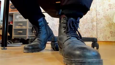 Snapshot of pablomenesssl chatting on January 16, 2026, 6:39 am Pablo Meness online show from January 16, 2026, 6:39 am