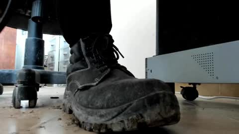 Snapshot of pablomenesssl chatting on February 22, 2026, 1:09 pm Pablo Meness online show from February 22, 2026, 1:09 pm