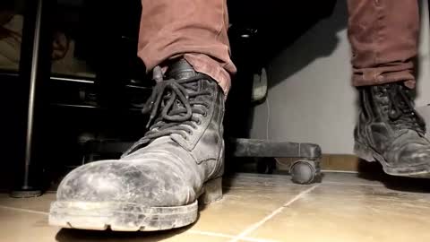 Snapshot of pablomenesssl chatting on February 27, 2026, 6:41 pm Pablo Meness online show from February 27, 2026, 6:41 pm