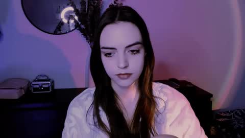 Iris online show from March 3, 2025, 1:31 pm
