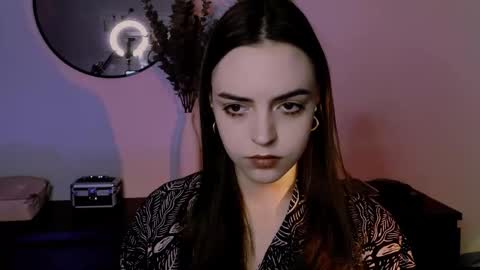 Iris online show from March 10, 2025, 2:16 pm