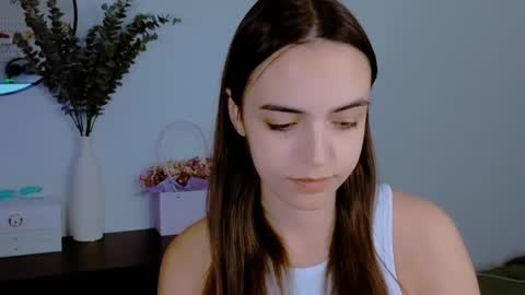 Iris online show from October 5, 2025, 10:29 pm
