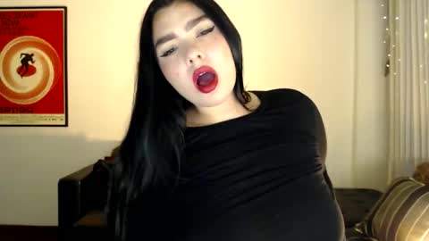 Page 3 online show from October 7, 2025, 10:51 pm