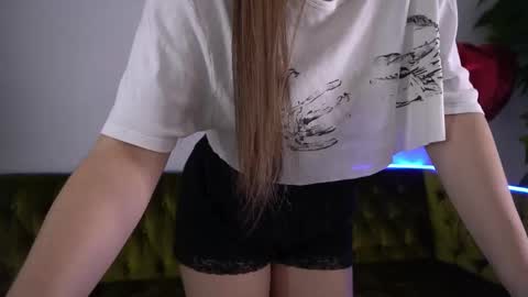 Paige online show from March 7, 2025, 3:49 pm