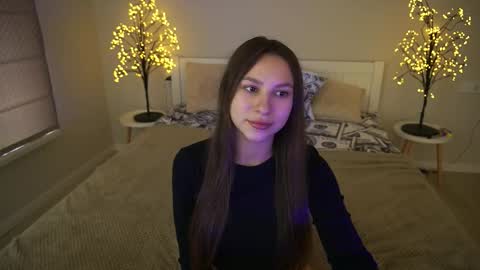 Paige online show from September 16, 2025, 12:39 pm