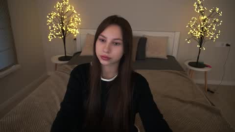 Paige online show from September 25, 2025, 5:55 am