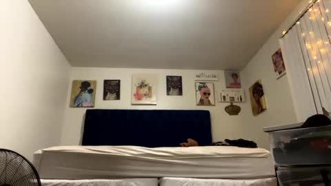 PrincessTsVivian online show from December 28, 2024, 8:16 am