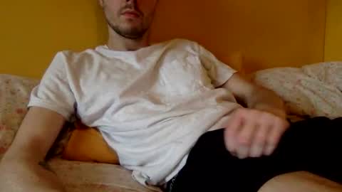 paintdude424 online show from December 25, 2024, 7:34 pm