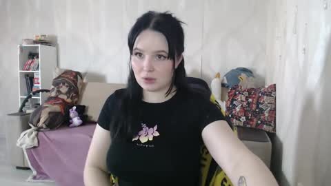Snapshot of pair_of_gods chatting on May 17, 2026, 3:41 pm Lizzi Igor online show from May 17, 2026, 3:41 pm