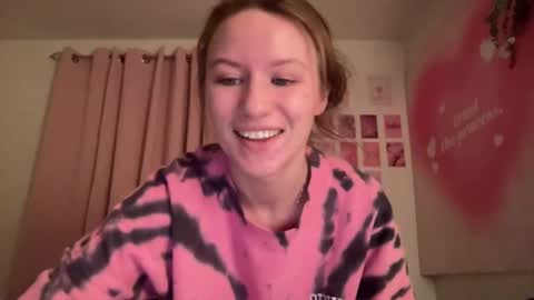 Snapshot of paisleysnowxo chatting on March 7, 2025, 4:13 am paisleysnowxo online show from March 7, 2025, 4:13 am